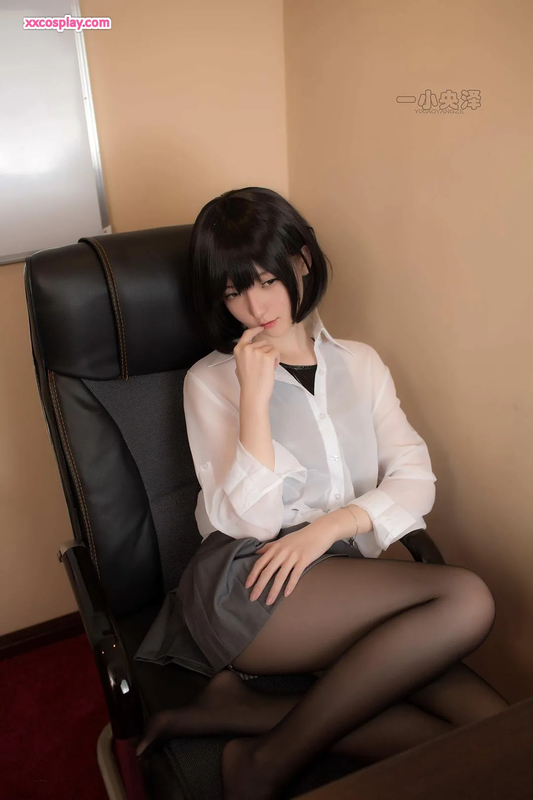 Yixiaoyanze - Black Stockings Sukumizu